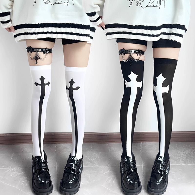 Gothic Y2K Lolita Black White  – Street Fashion Youtube recenzja i cena