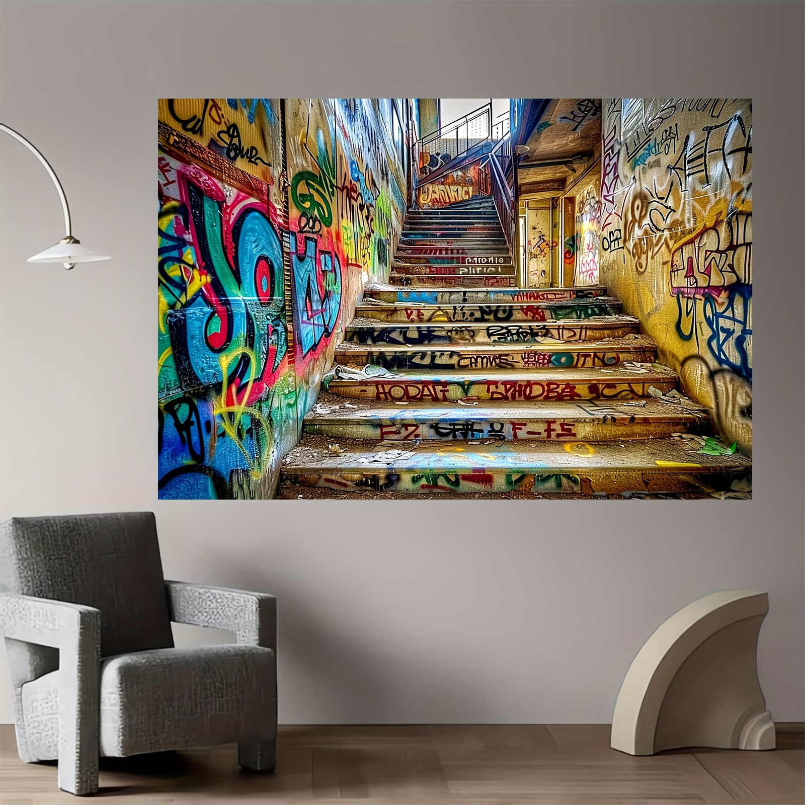Vibrant urban street graffiti  – Street Fashion Photo recenzja i cena