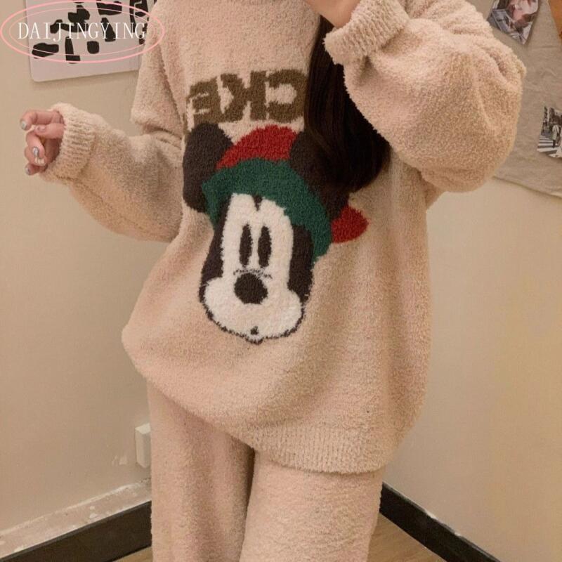 Mickey Mouse Christmas-Themed  – Oversized Crewneck Fleece recenzja i cena